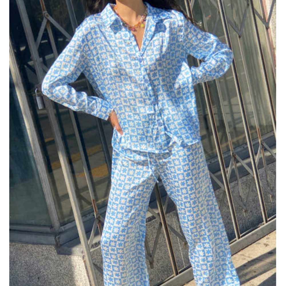 Lisa Says Gah Bailey Pajama Set in Blue Daisy Check